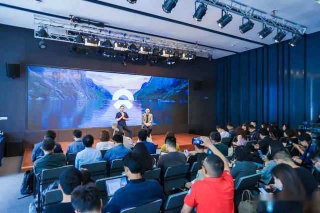 李斌在中国全选复制，能在挪威顺利粘贴吗？