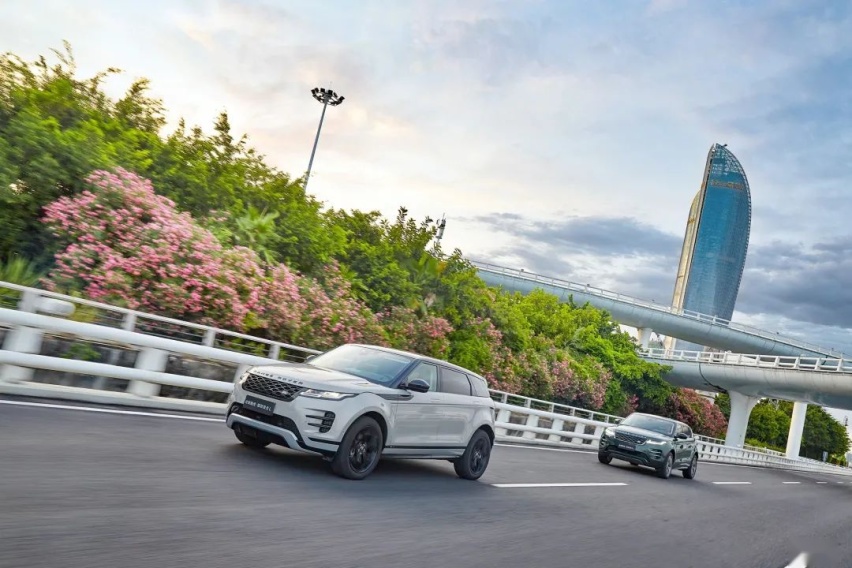 30多万就能买加长轴距的路虎,比GLC、X3、Q5L更有面儿