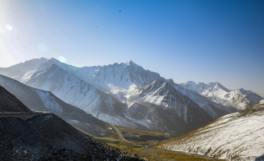 开着纯电横穿南疆，探吃喀什古城，美景“数不胜数”