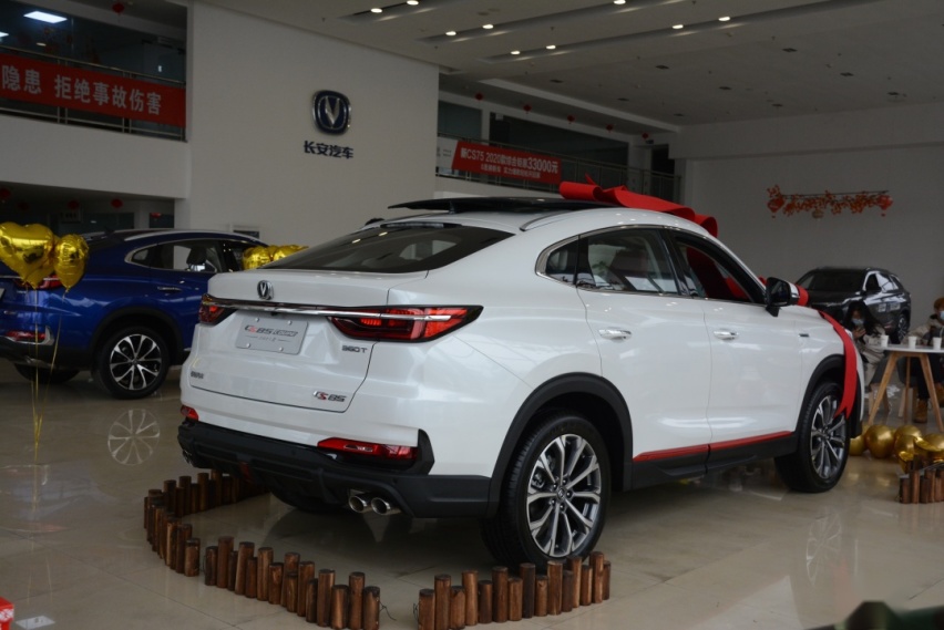 实拍新款长安CS85 COUPE：让作品味道更足
