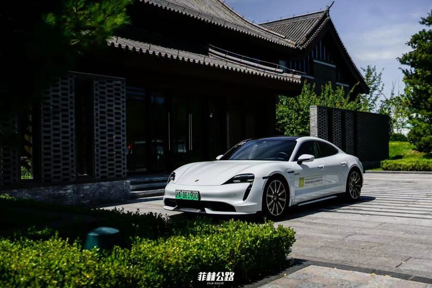【菲常体验】古都探秘 试驾保时捷Taycan Turbo