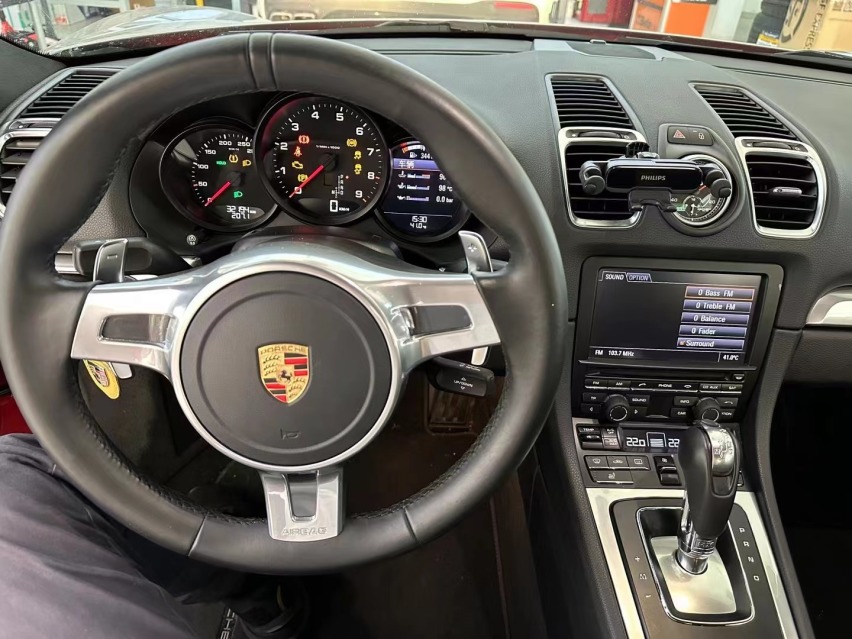 老款保时捷981升级新款PCM主机实现carplay 蓝牙 看视频功能