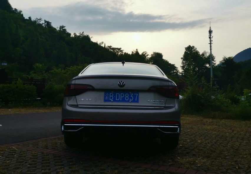 试驾全新速腾1.5T，一台越发合格的A+级合资家轿？
