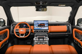 中大型硬派SUV，吉利银河战舰700首发亮相，搭载1.5T/2.0T插
