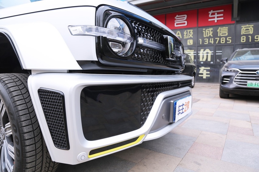 它凭什么卖的这么好？新一代理财产品？实拍赛博坦克300！