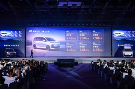15万内最能打的MPV，向上V6全场景实力断层领先