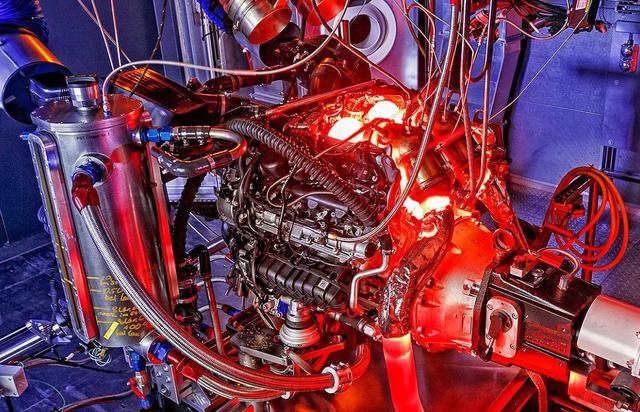 猛士科技新车，轮边扭矩1.6万Nm，科普轮上扭矩和发动机扭矩差异