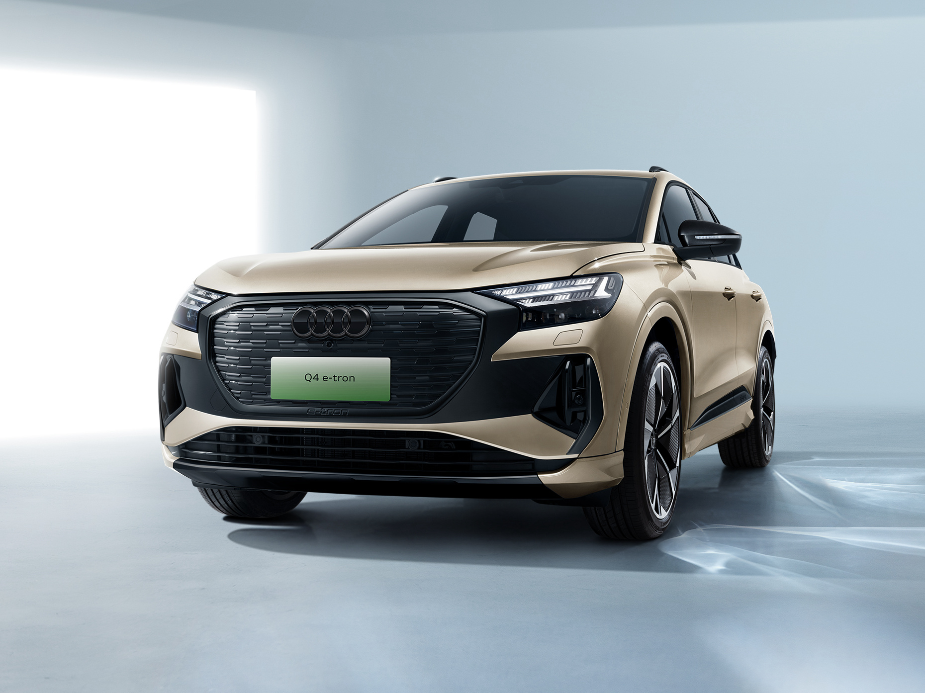 2024x늄SUVeֻ˹WQ4 e-tronĲ