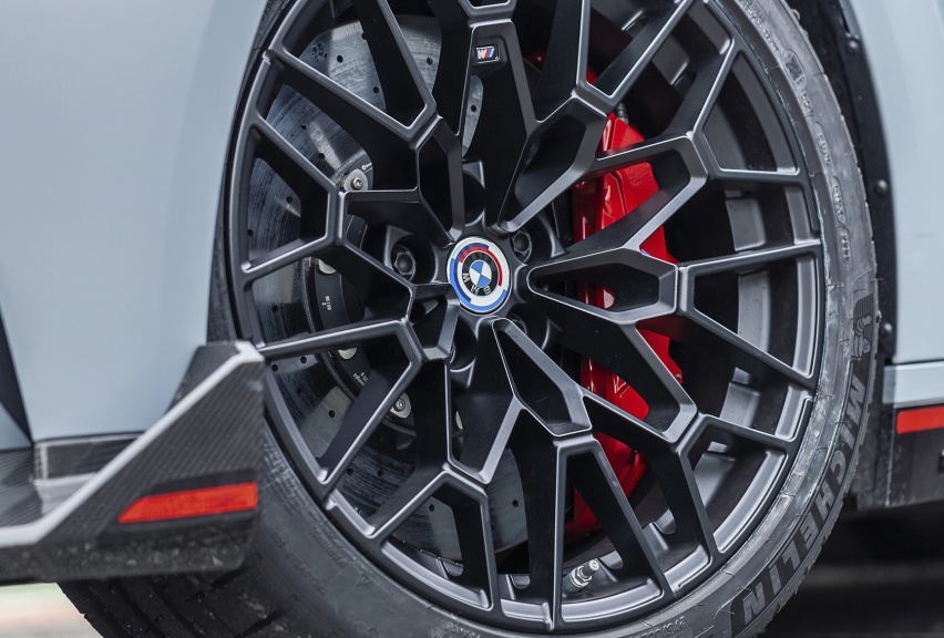 再来一次：BMW M4 CSL
