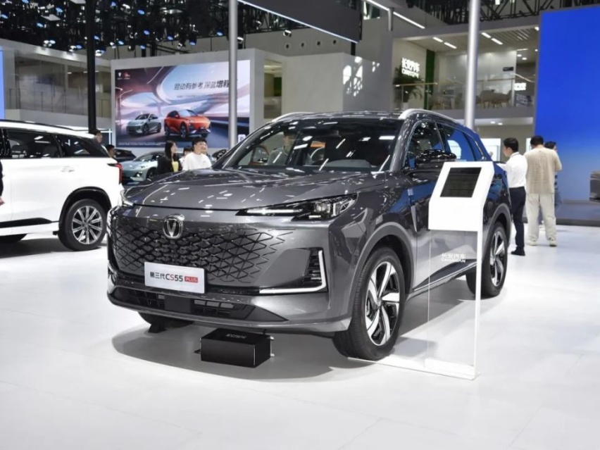 10万国产燃油SUV已经足够优秀，别只看合资丐版SUV