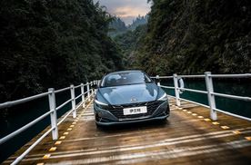 兼修安全、便捷与舒适，第七代伊兰特丰富智能科技大秀肌肉