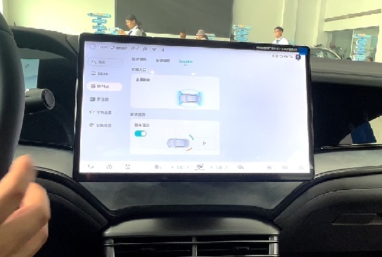降价增配，14.98万起的海豹DM-i荣耀版值不值得买