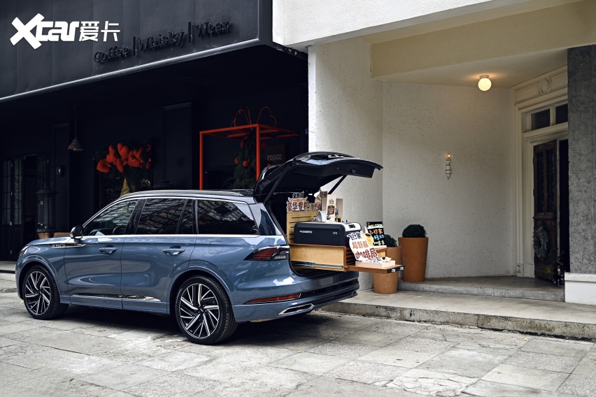 成都解锁林肯飞行家+免费咖啡双重快乐