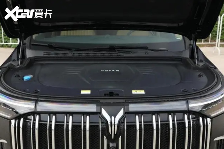 同为国产高端MPV，岚图梦想家与腾势D9的“内斗”，谁更占上风？