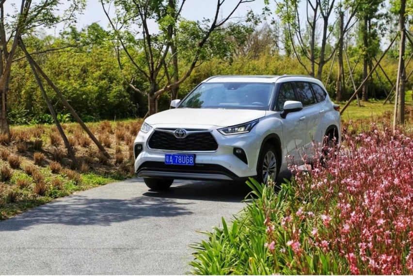 试驾全新汉兰达380T：进口2.0T+8AT，动力平顺