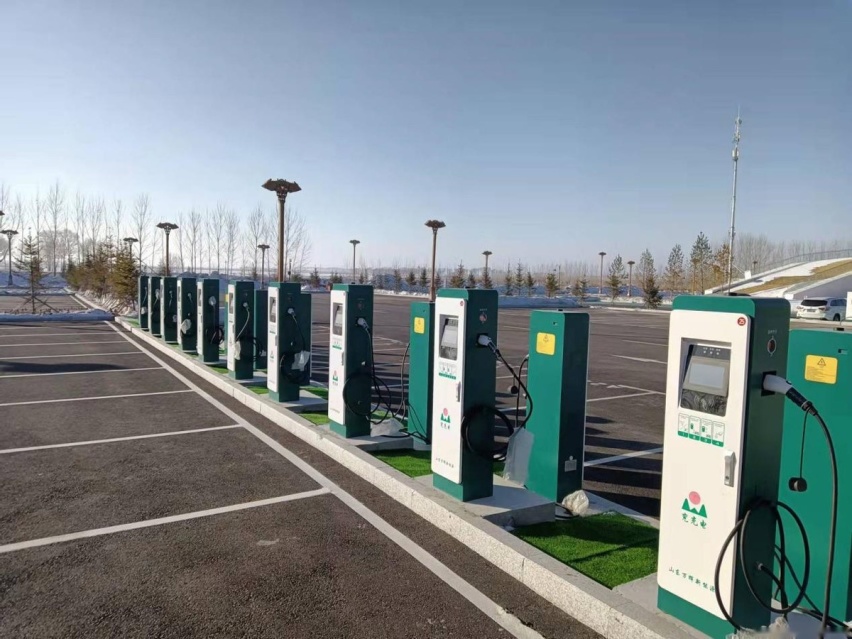 都是10万预算，买新能源还是燃油车？到底哪个更划算？
