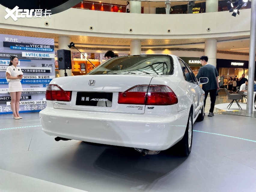 v6,那么现场同场展出的第六代本田雅阁就相当有话语权,作为广汽本田的