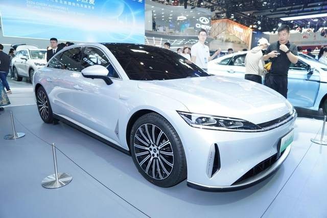 “最美中国车”亮相，标配CDC+1400公里续航，定价多少能火？