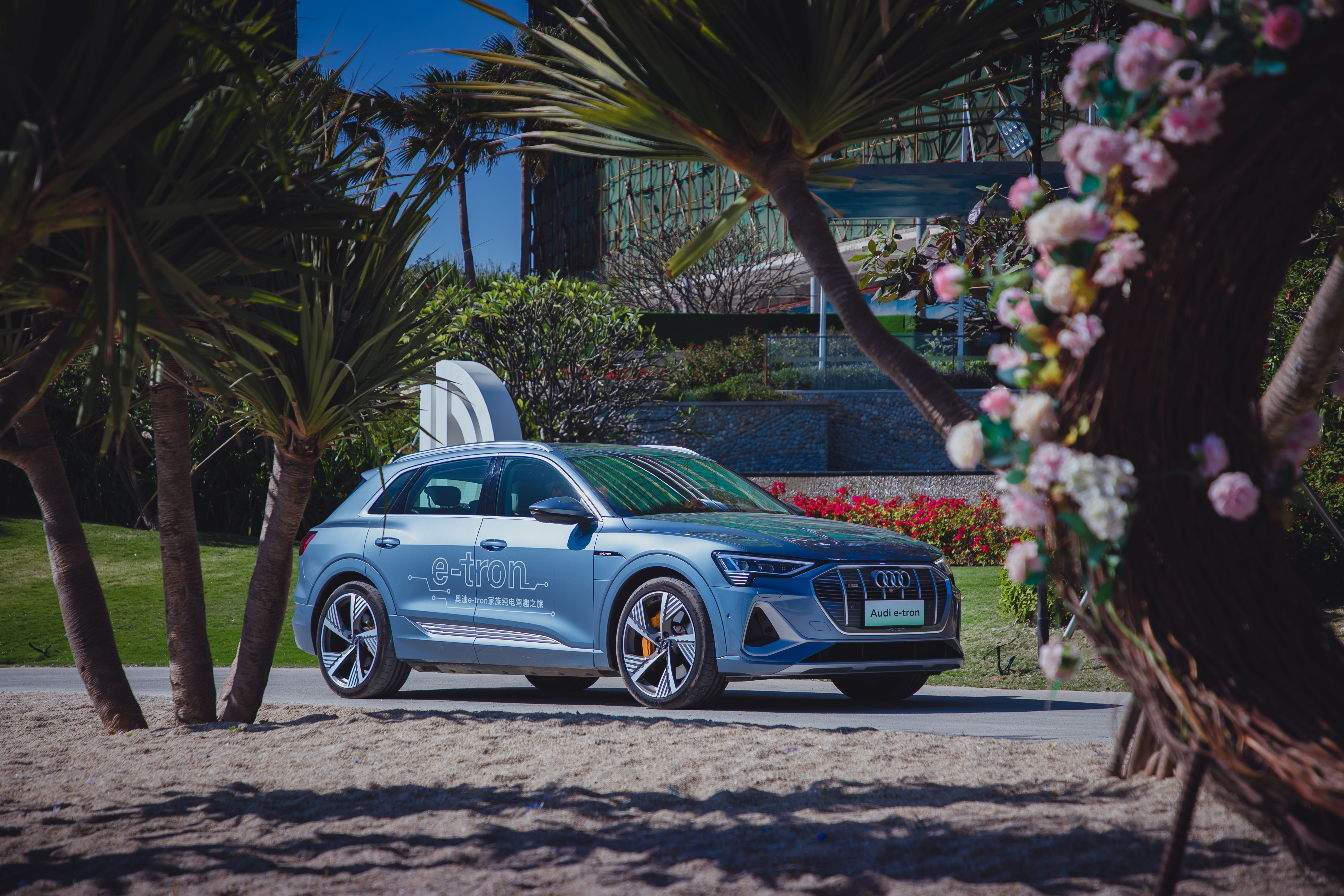 试驾国产奥迪e-tron,一台很"奥迪"的电动车?