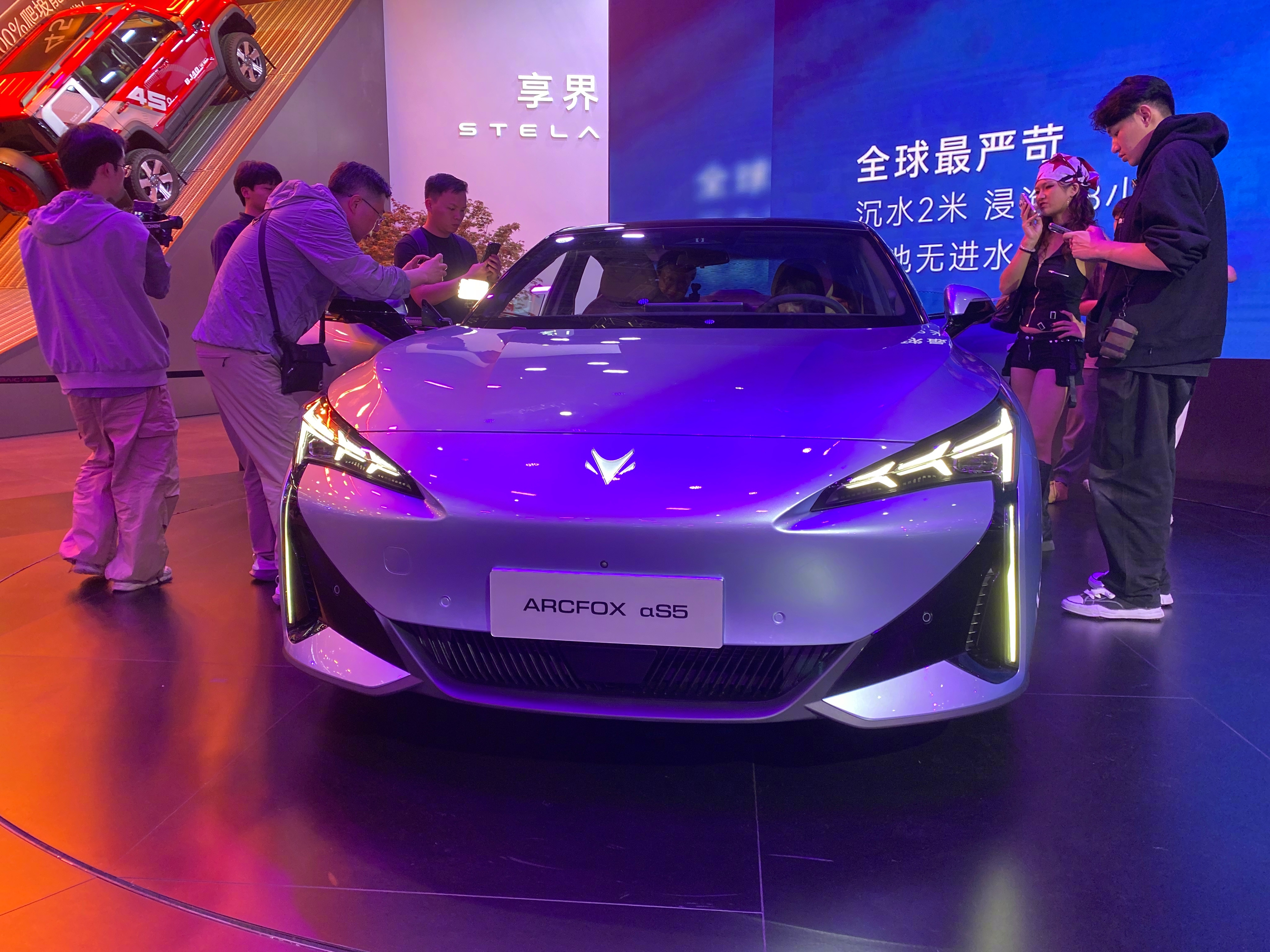 2025上海車展極狐新阿爾法S5上市,售價11.98萬元-16.98萬元 2025上海車展極狐新阿爾法S5上市,售價11.98萬元-16.98萬元