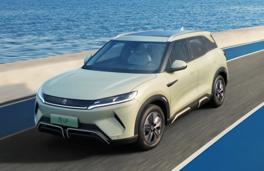 2024款比亚迪元UP，小型纯电SUV，车身热成型钢占比11%