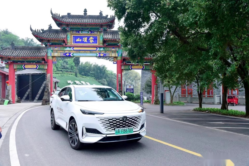 试驾UNI-K 智电iDD、UNI-V 智电iDD：优异经济性与强劲动