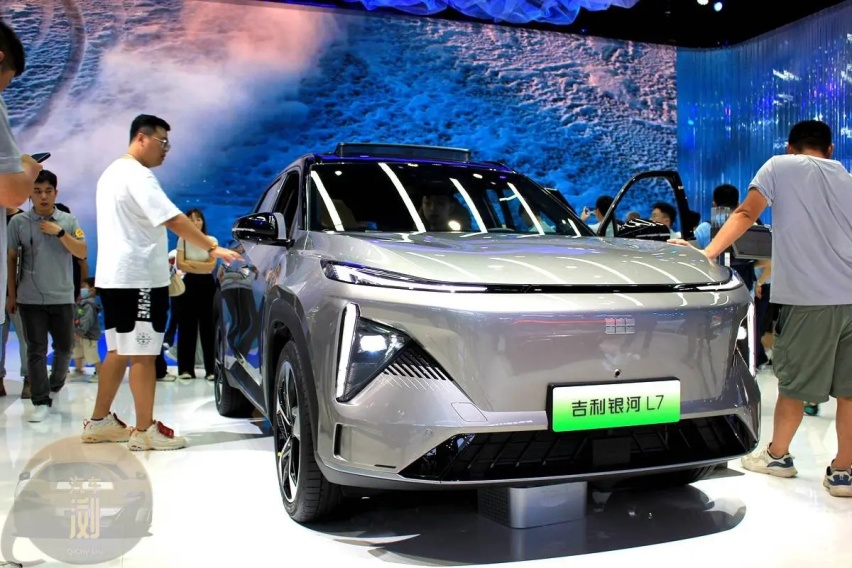 副驾屏真得很重要？ 预售新车热度不及三联屏现车