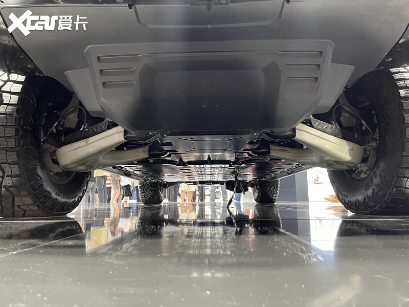 力大砖飞的纯电动皮卡 悍马ev亮相广州车展