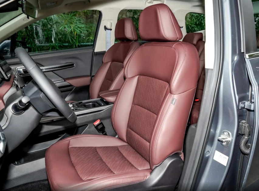 10万级的“国产版沃尔沃XC60”！全系1.8T+大7座，还有奢华内饰