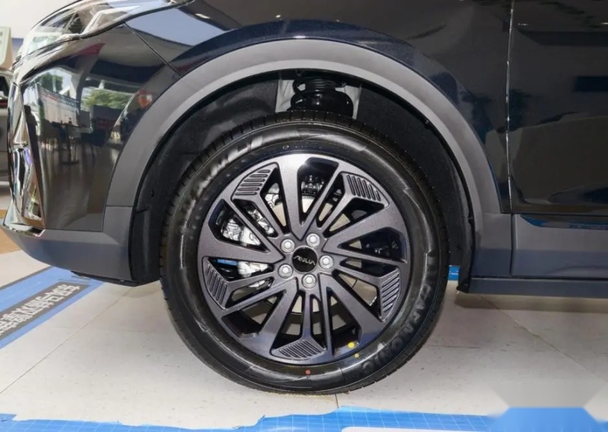 1.5T、6.6L油耗的国产SUV，风神AX7马赫版能否脱颖而出？