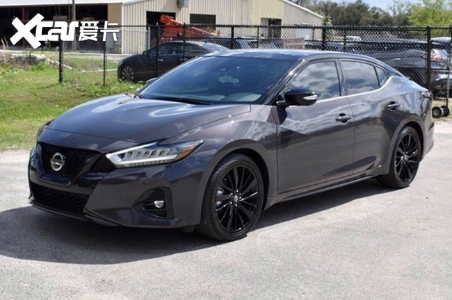 35l全车黑化日产大号天籁西玛特别版实拍