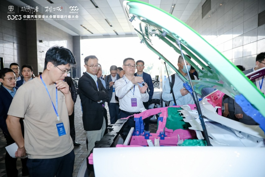 打造世界级安全车身 岚图追光PHEV斩获2023年中国十佳车身