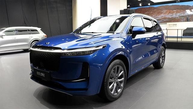 理想汽车：抠门背后有条活路，奇葩之下有个深坑
