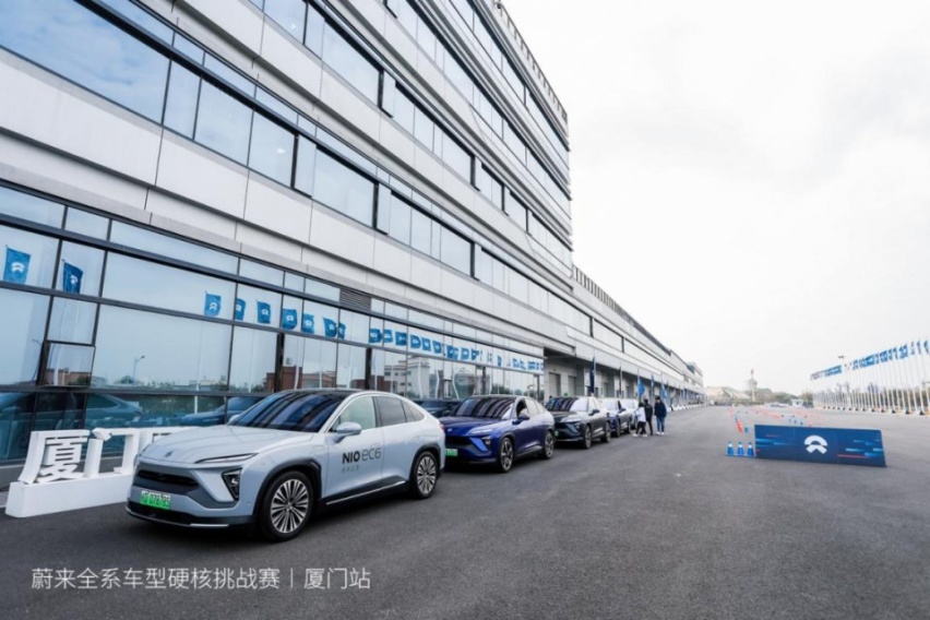 智能玩得溜，赛道跑得好，全能蔚来火力全开