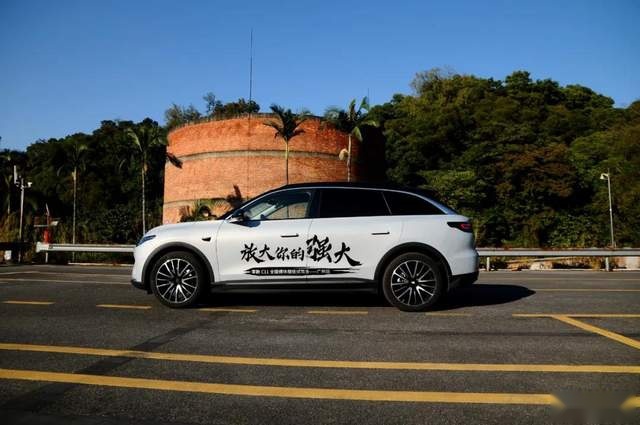 后置后驱272匹，这款轴距超2.9米的中型SUV开起来没毛病