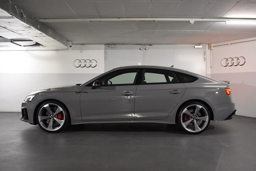 优雅运动的造型 奥迪A5 Sportback实车