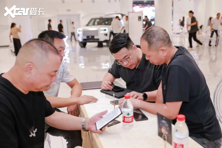 订订订！收收收！这车一上市，销售们忙疯了