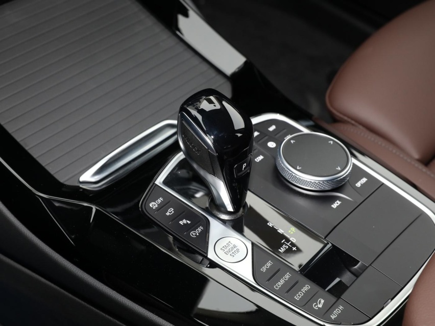 全新一代宝马X3曝光，外观变化大，造型更动感，你喜欢吗？