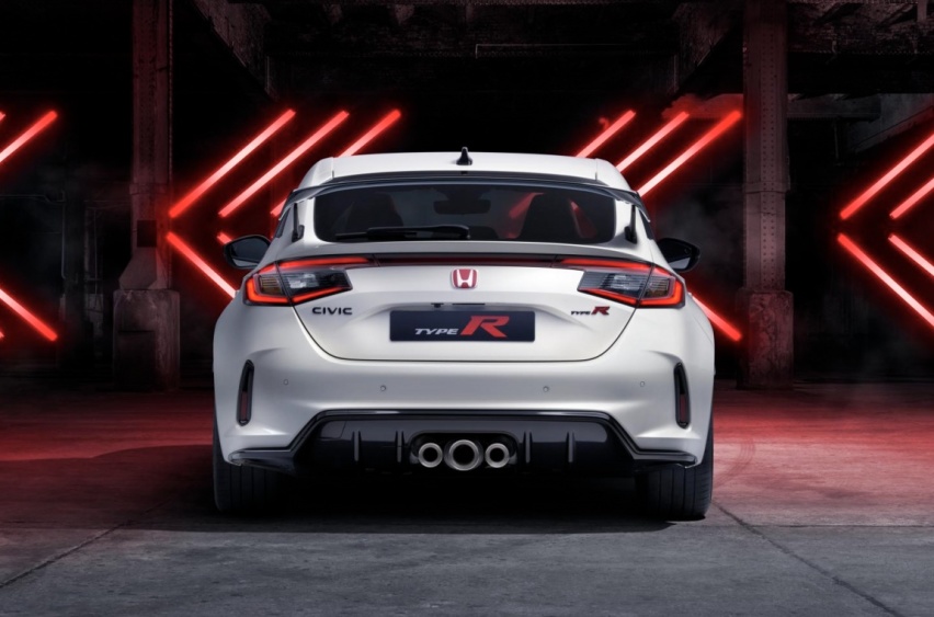 全新本田思域TYPE R：红头机+手动挡，30多万买吗？