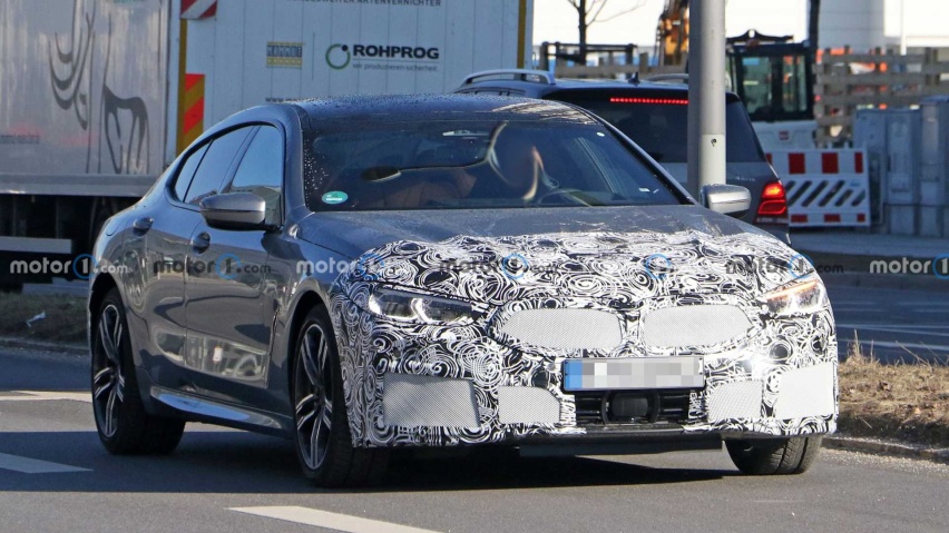 新BMW 8系Gran Coupe四门版车型 轻伪谍照曝光
