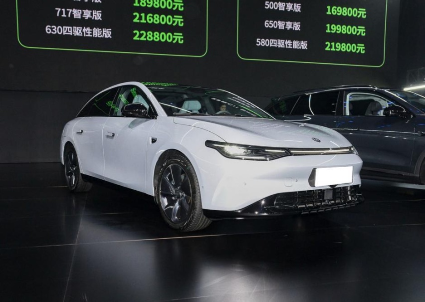 仅存的新势力，定位大中型纯电轿车，努力在抢市场