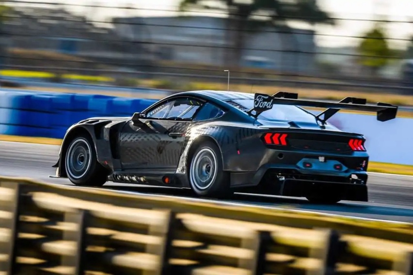将于2024年参赛 全新福特Mustang GT3赛车官图发布