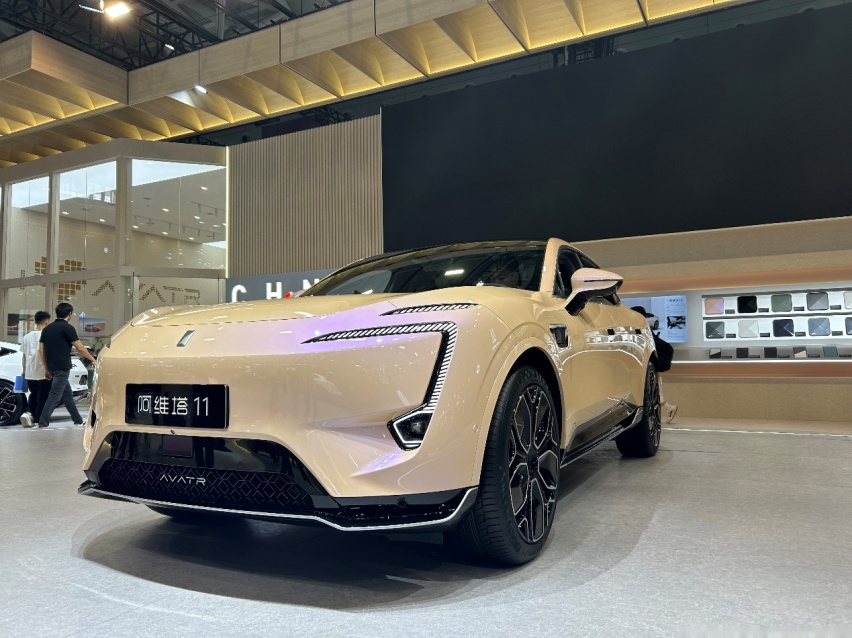 阿维塔旗舰双车型强势登陆粤港澳大湾区车展