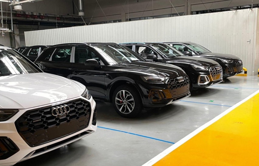 11月上市！25款奥迪A6L、Q5L实车曝光，取消致雅型/舒适配置升级