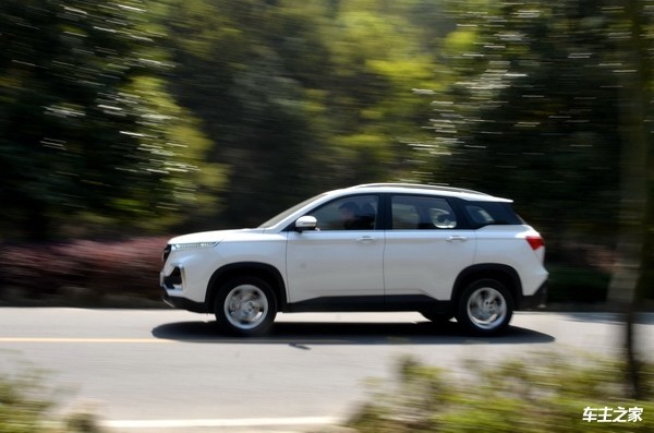 宝骏530七座试驾 实用做到极致的紧凑型七座SUV