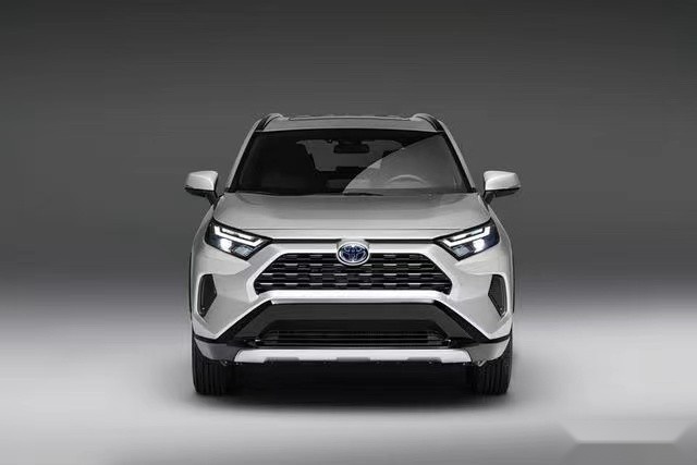 2024款RAV4荣放加量还降价，现款直降4万，新款值得等吗？