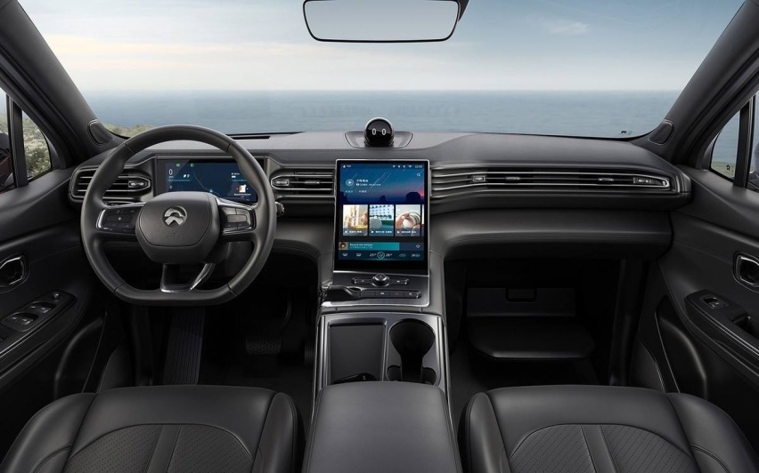 30万级买高端中大型SUV，理想ONE、蔚来ES8、岚图FREE该选谁？