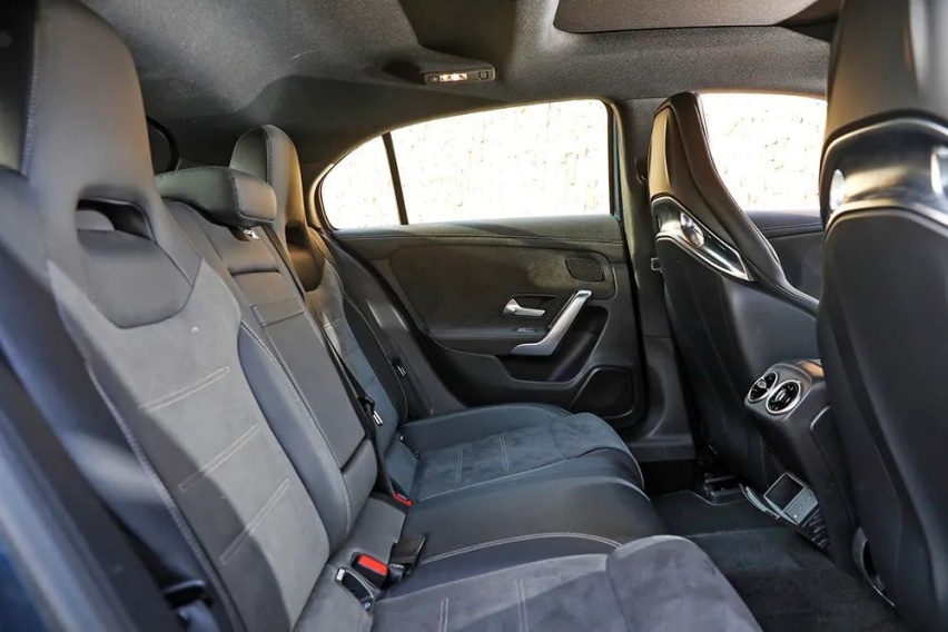 【深度】小目标|梅赛德斯-AMG A 35 4MATIC 先型特别版