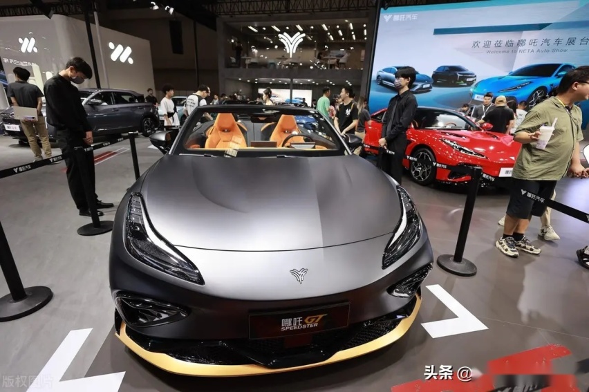 深蓝SL03降价改款后，性价比大增，选哪款最合适？