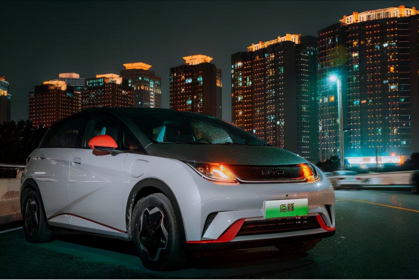 同为纯电精品小车，比亚迪海豚和大众ID.3选谁？